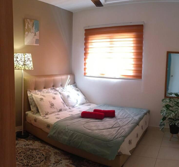 E. R Homestay 3R2B Nearby Klia Sepang Exterior foto